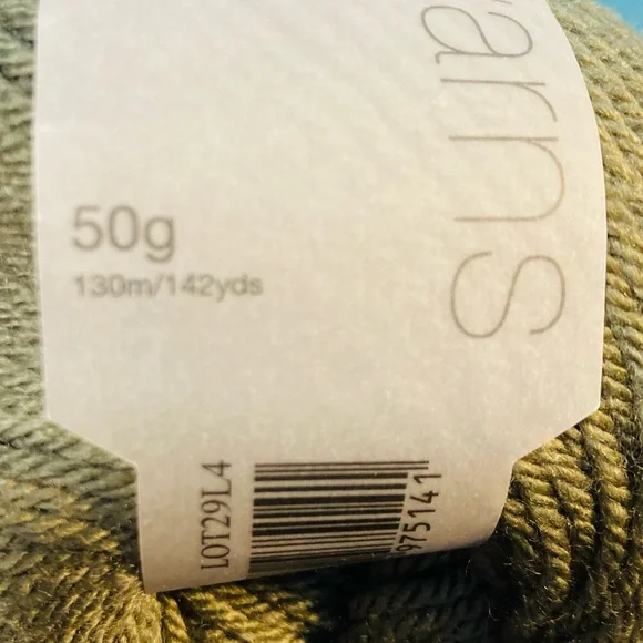 12 Skeins NWT! Rowan RYC Cashsoft DK Classic 57% Merino Wool 10% Cashmere Bundle - Picture 5 of 9